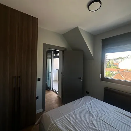 Elmora Vracar Juzni Bulevar Belgrad